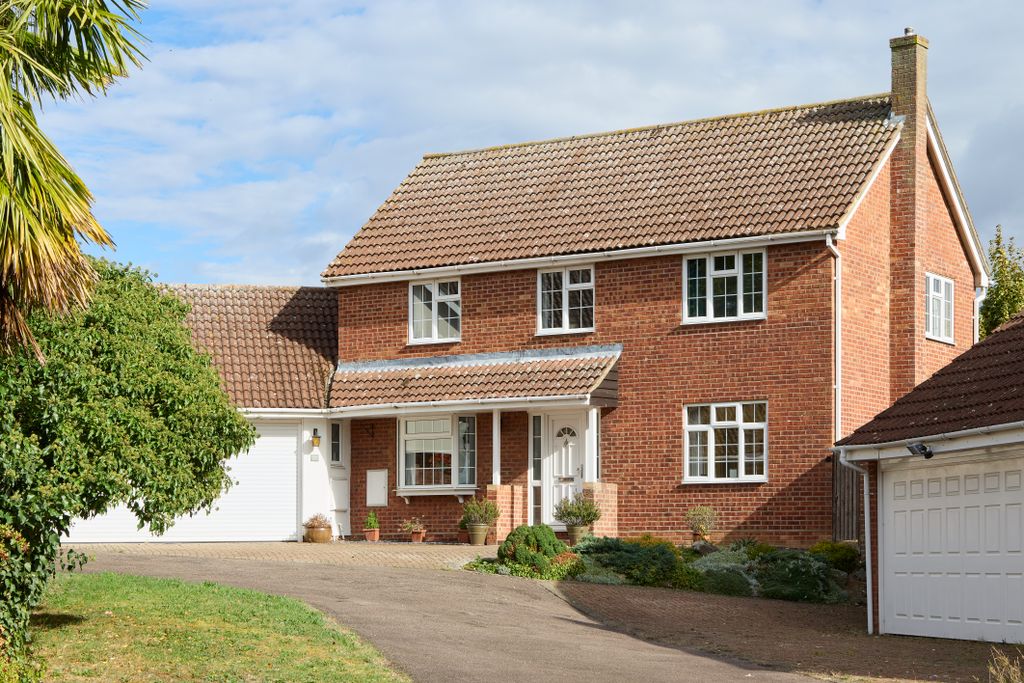 Property photo 2 of 24