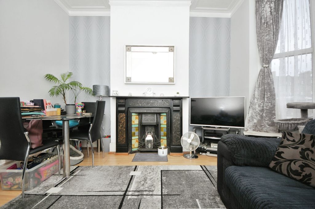 Property photo 2 of 11 Photography