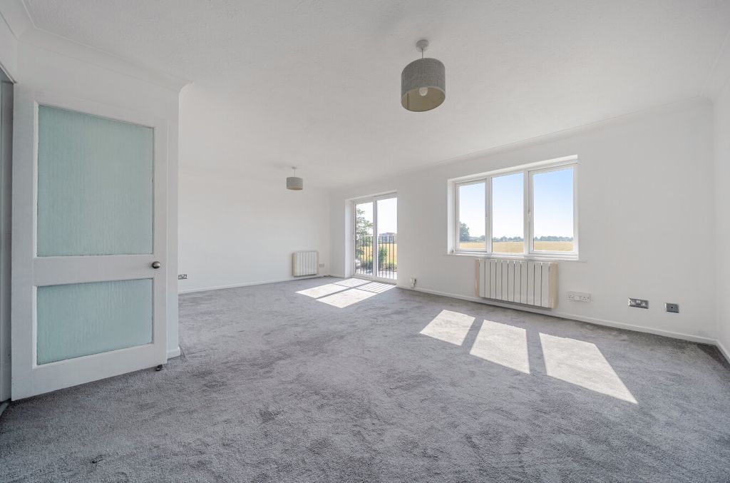Property photo 2 of 10 1488693-25-6A4E70...