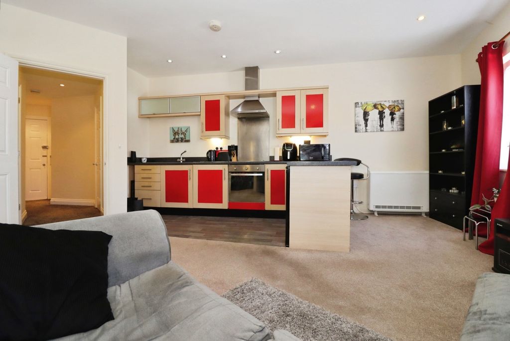 Property photo 2 of 10 Pbox-Img.Jpg