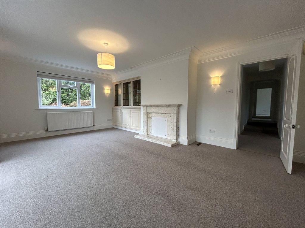 Property photo 2 of 21 Picture No. 02