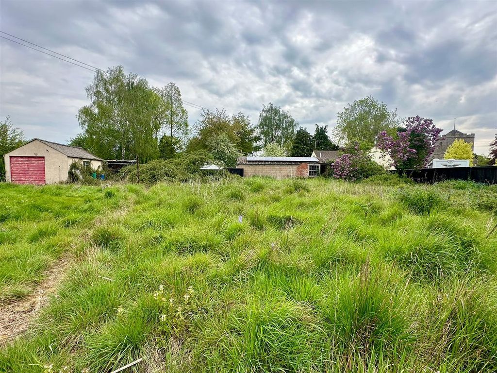 Property photo 3 of 7