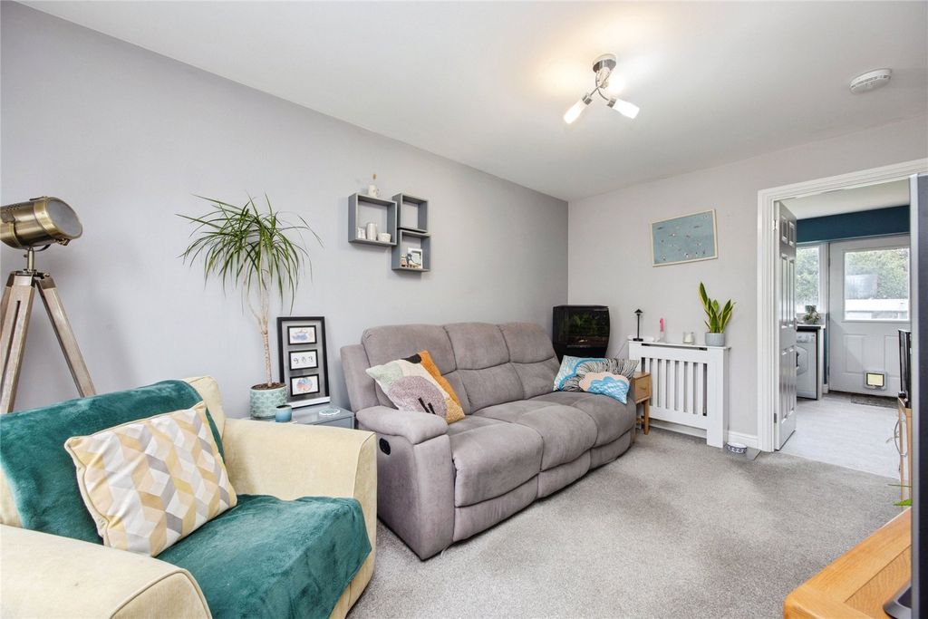 Property photo 2 of 14 Picture No. 10