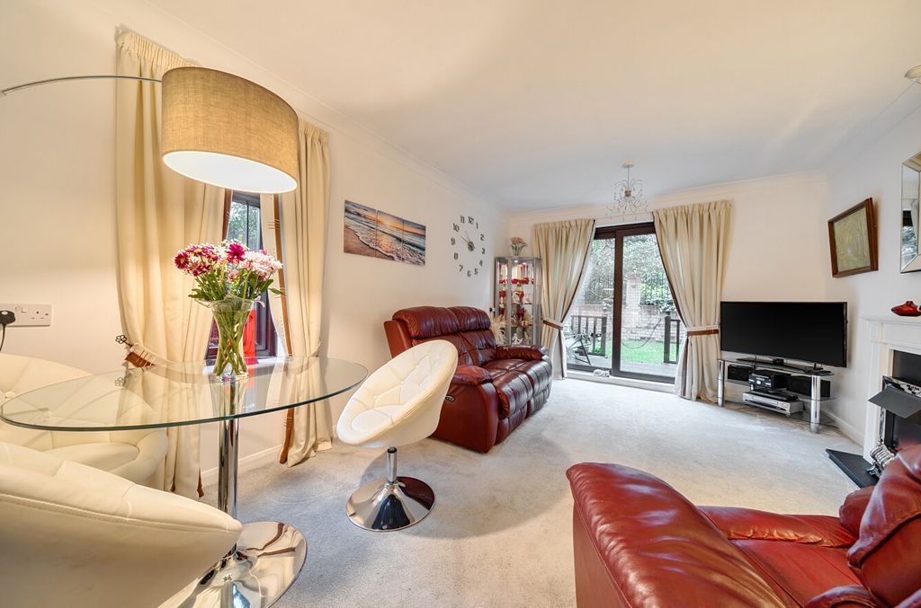 Property photo 3 of 19 1374308-5-6904914...