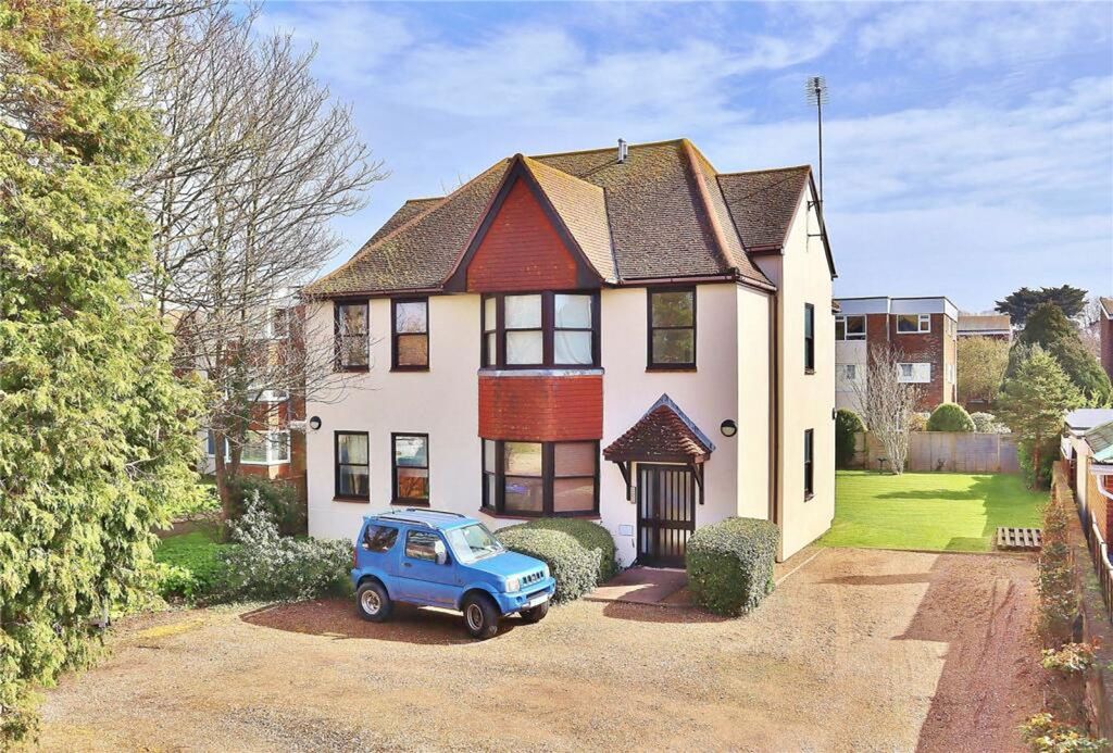 Property photo 1 of 10