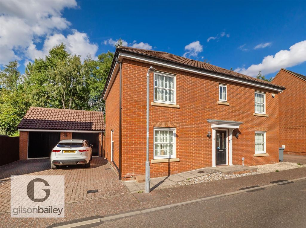 Property photo 1 of 43 72Windsorparkgardens-2.Jpg