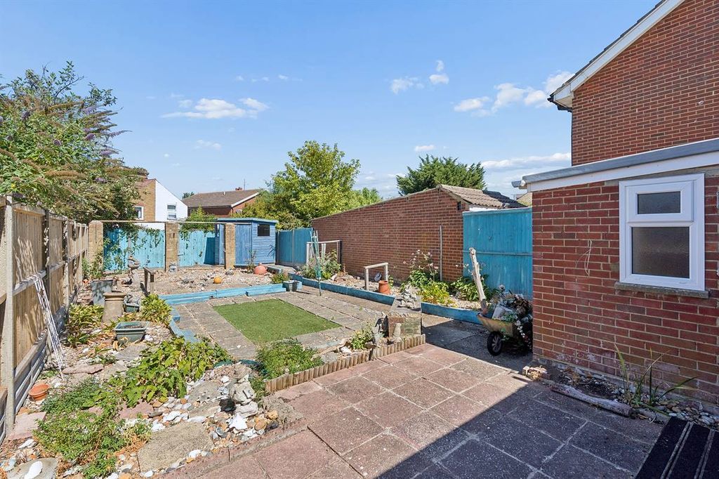 Property photo 3 of 16
