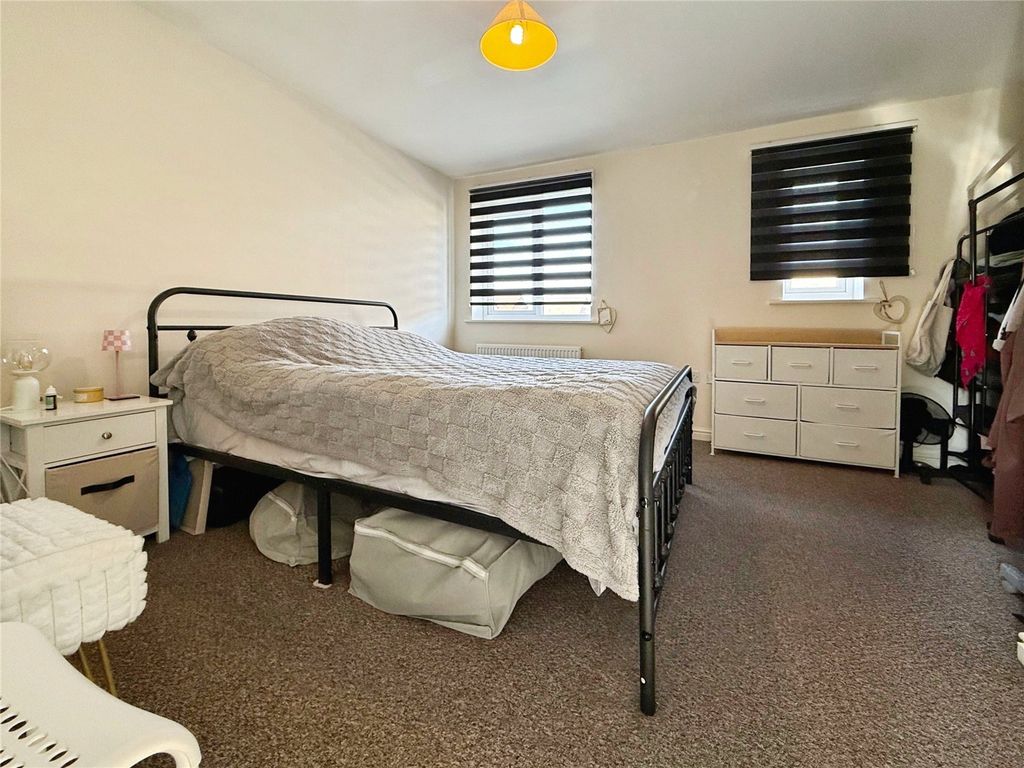 Property photo 2 of 12 Bedroom 1