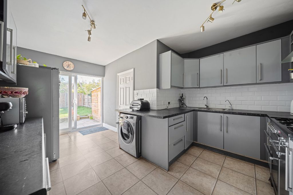 Property photo 3 of 16 4410134