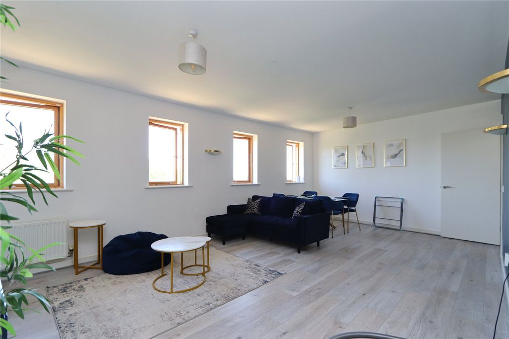 Property photo 3 of 11 Picture No. 09