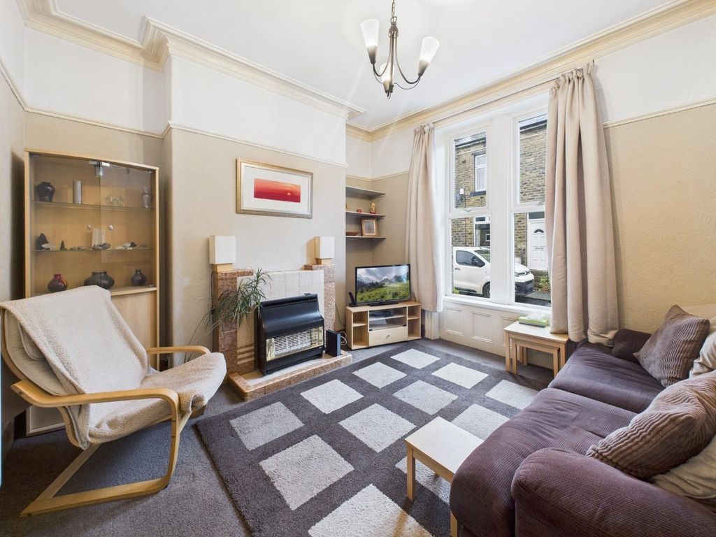 Property photo 2 of 18 Cam04899G0-Pr0237-Still008.Jpg