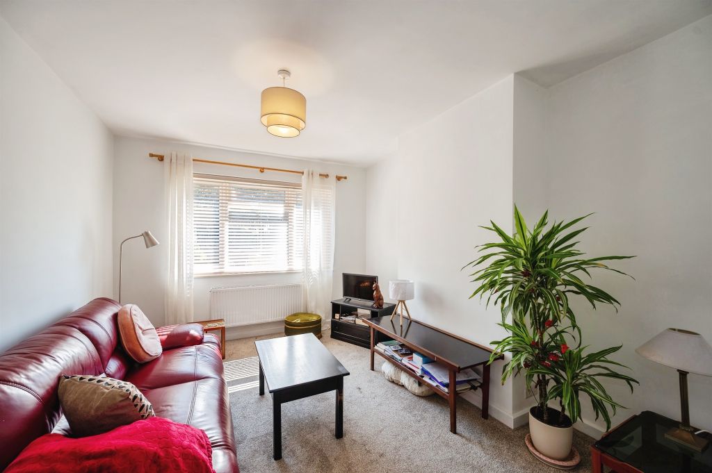 Property photo 2 of 21