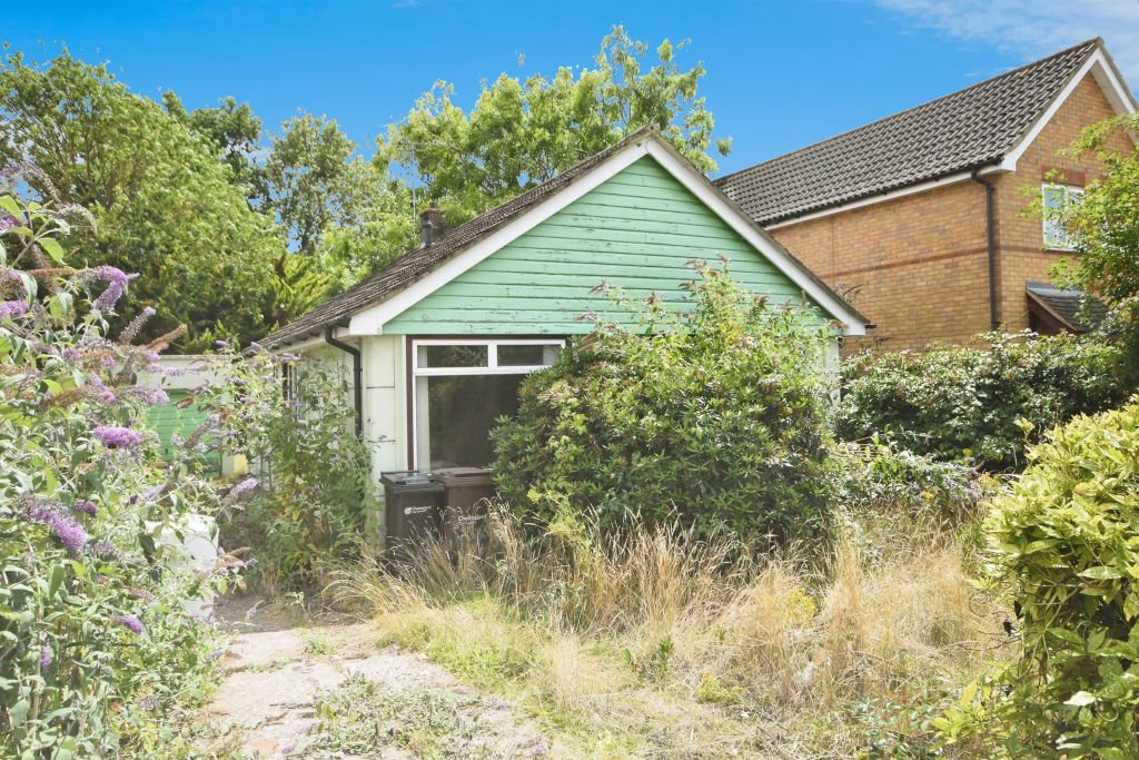 Property photo 1 of 16