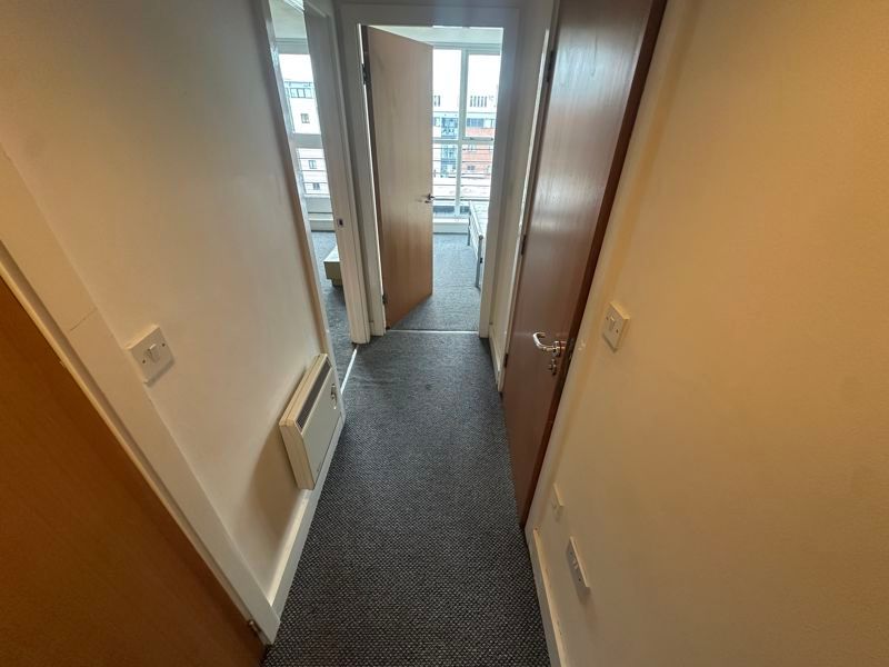 Property photo 2 of 8 Hallway