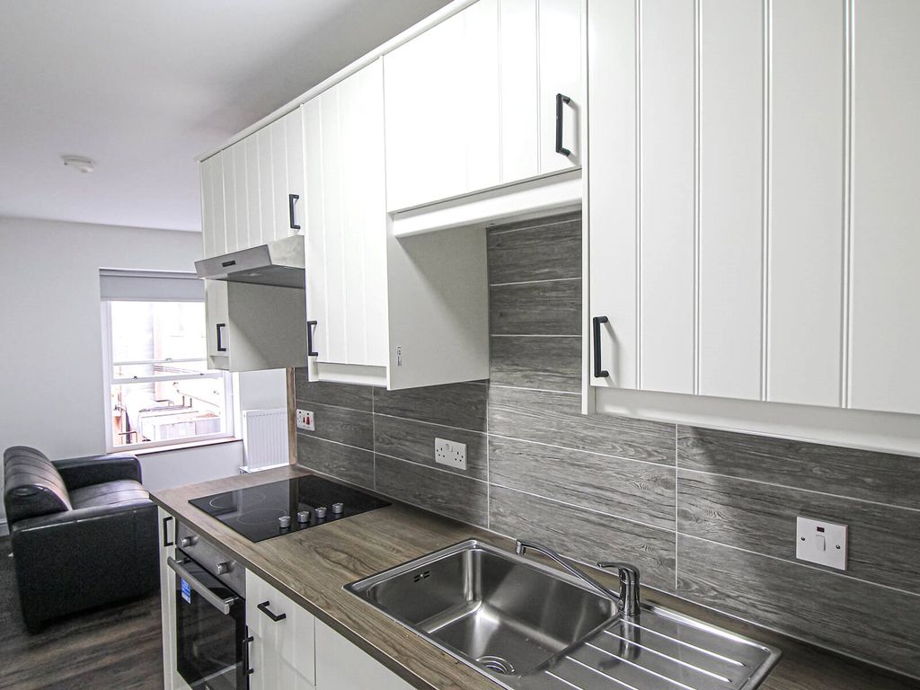 Property photo 2 of 6