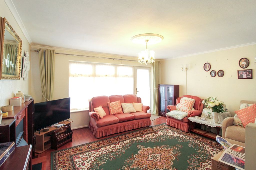 Property photo 2 of 15 Picture No. 10