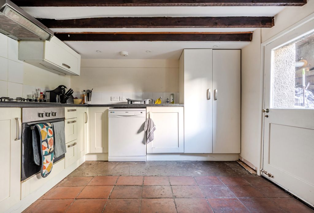 Property photo 3 of 17 1359833-4-68Dbe40...