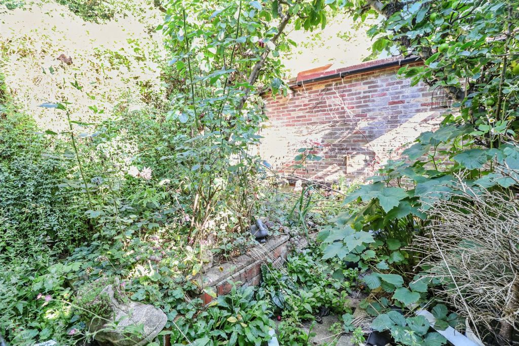 Property photo 1 of 28 31 Swinburn Road Norton, Stockton-On-Tees Ts20 2Dg