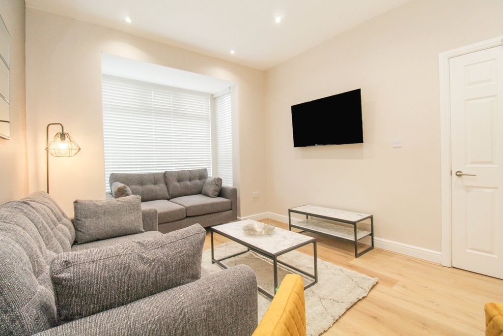 Property photo 1 of 15 Picture No. 15