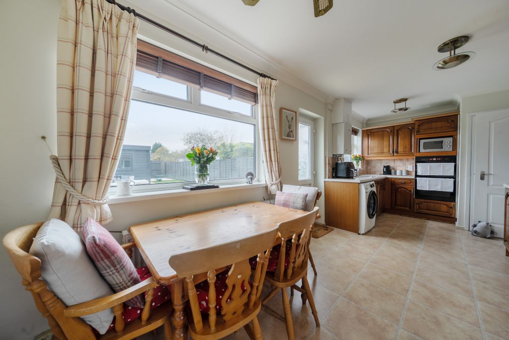 Property photo 3 of 14 137213486901E851364E1