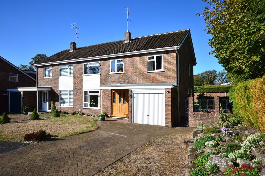 Property photo 1 of 18