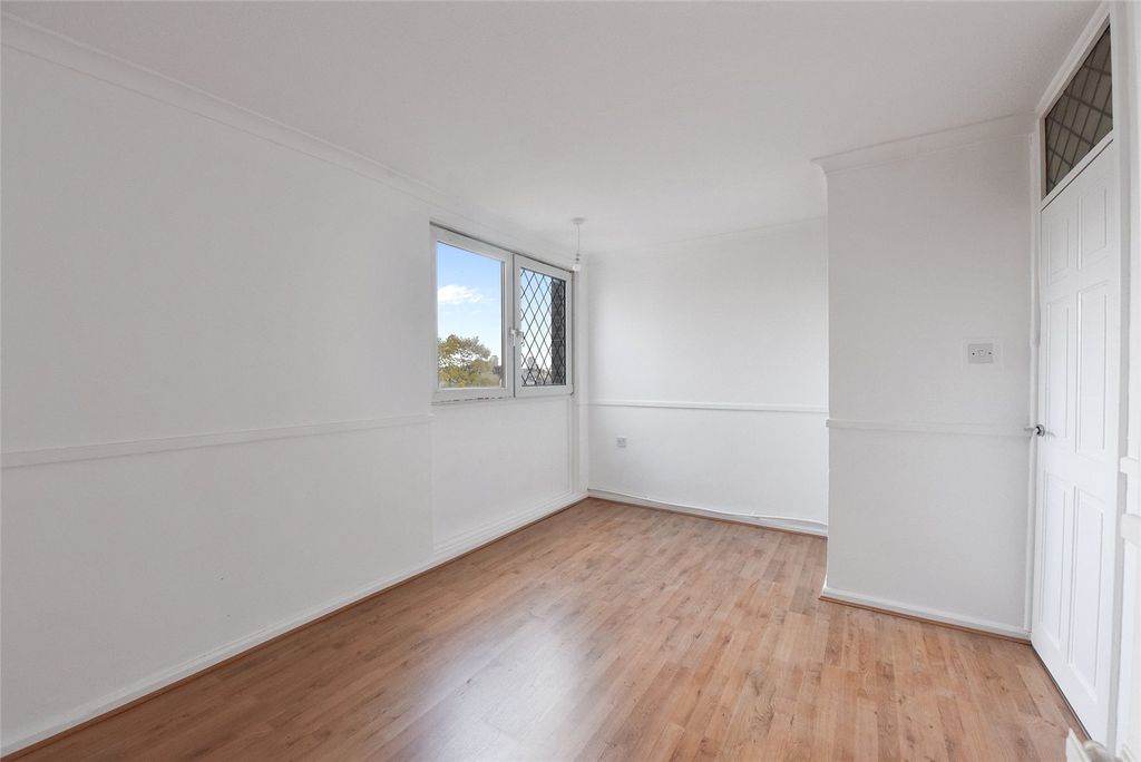 Property photo 3 of 9 Picture No. 04