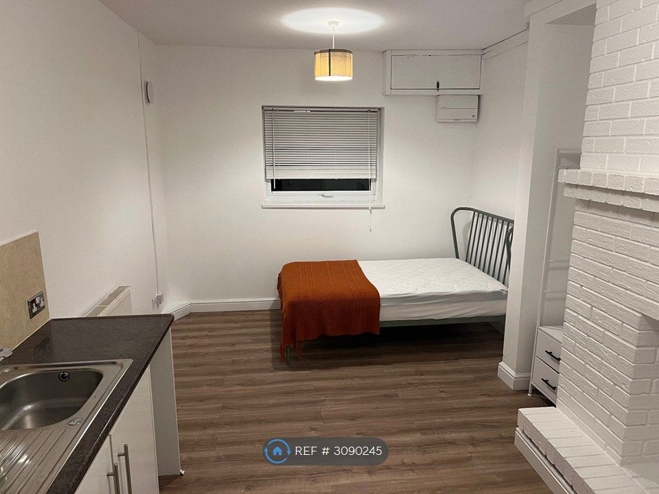 Property photo 1 of 4