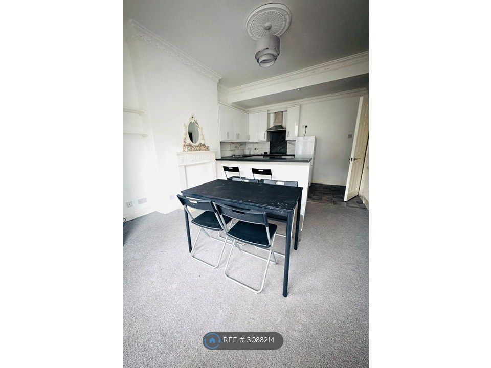 Property photo 3 of 10 Open Plan Kitchen