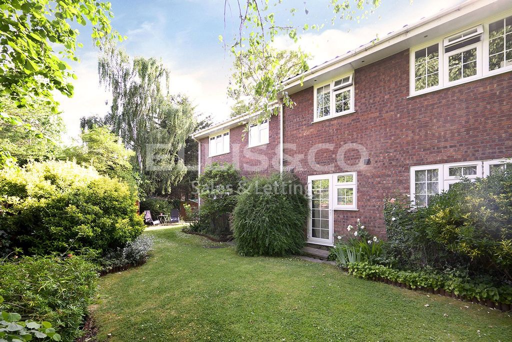 Property photo 3 of 19 Picture No. 15