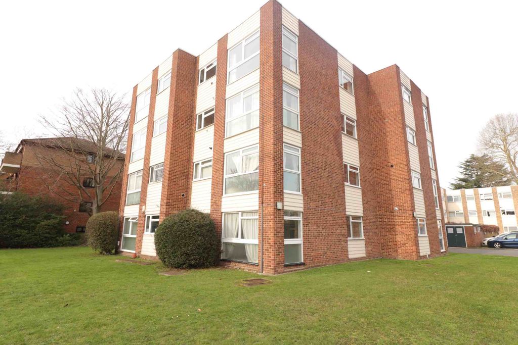 Property photo 2 of 8