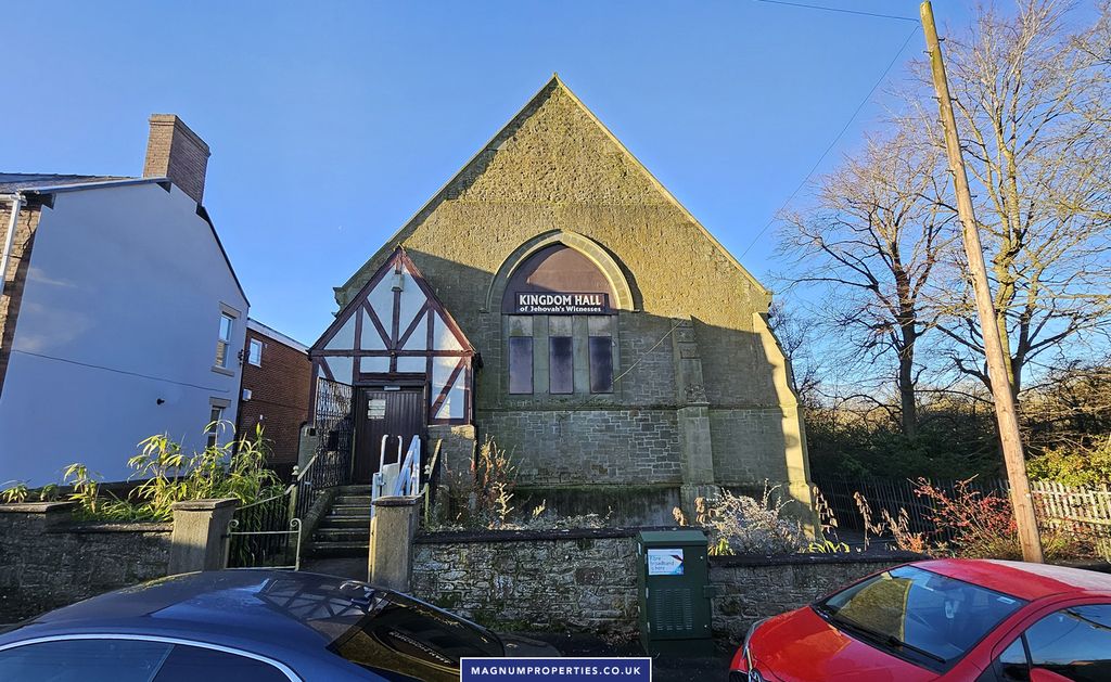 Property photo 1 of 12