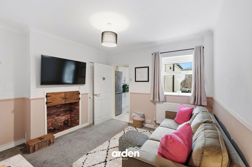 Property photo 3 of 9