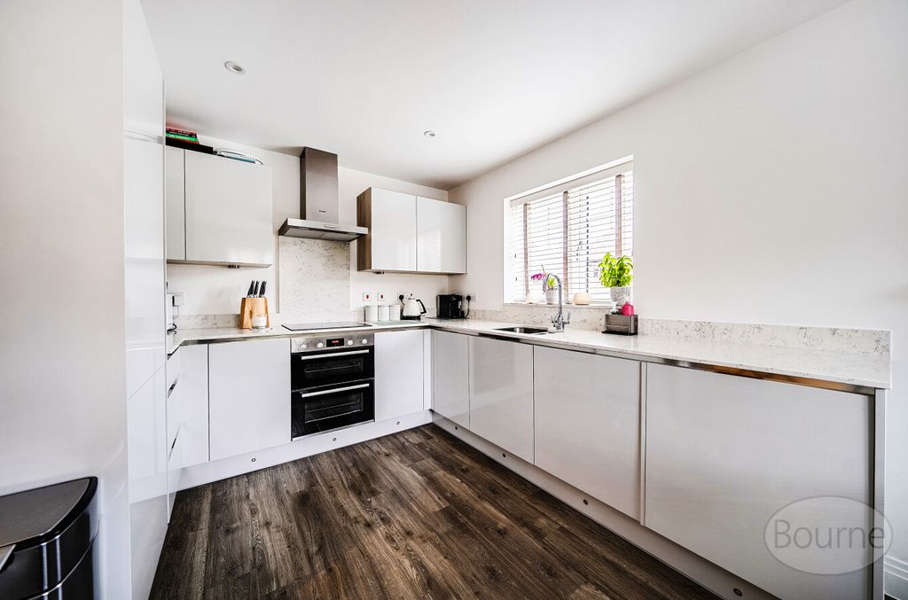Property photo 3 of 14 51535Af8-d891-442...
