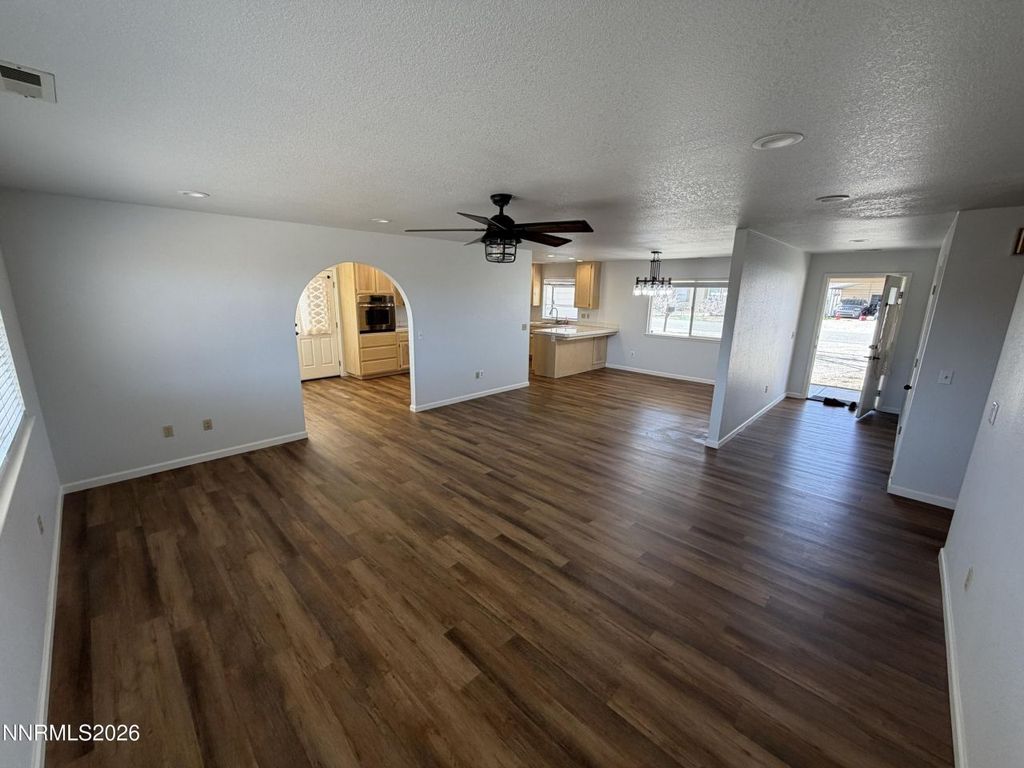 Property photo 2 of 30 <Alttext/>