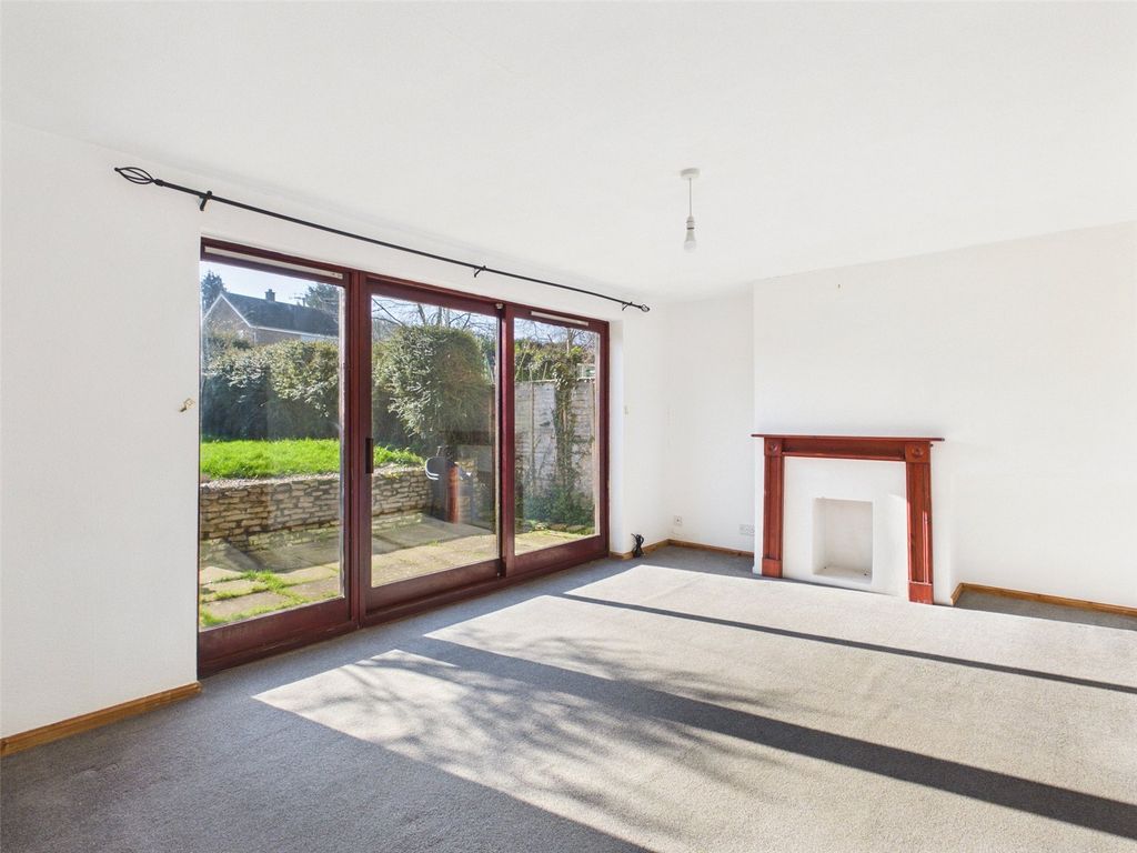 Property photo 2 of 21 Picture No. 16