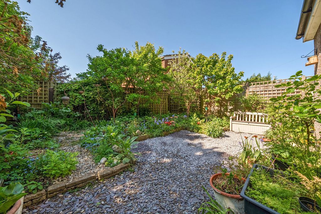Property photo 3 of 21 1450119-11-69Ef34...
