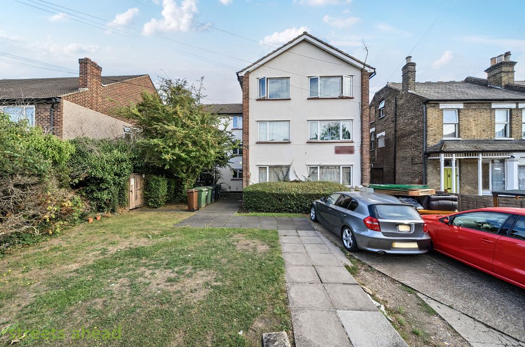 Property photo 1 of 15 E6717B6c-Cbba-497...