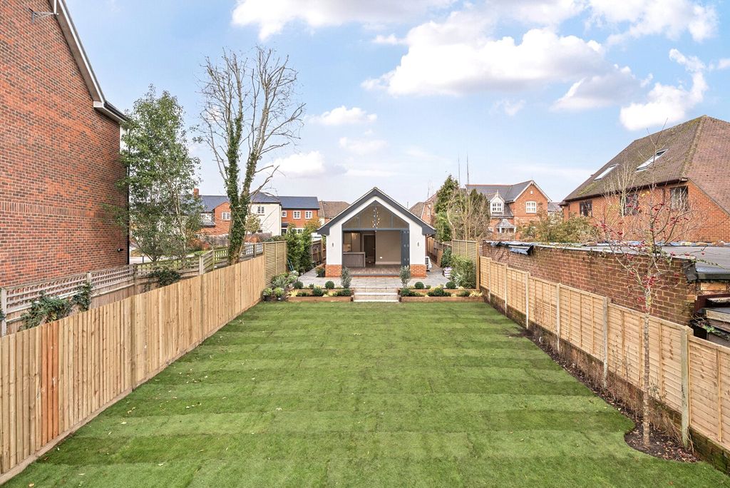 Property photo 3 of 19 Picture No. 21