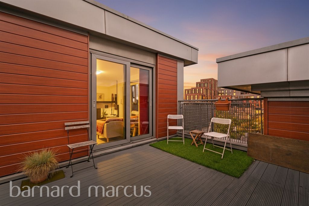 Property photo 3 of 21