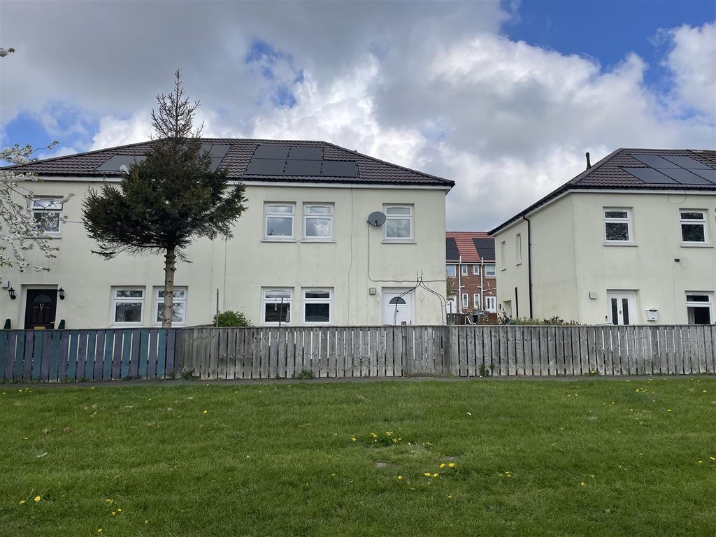 Property photo 1 of 10 16 Men 5.Jpeg