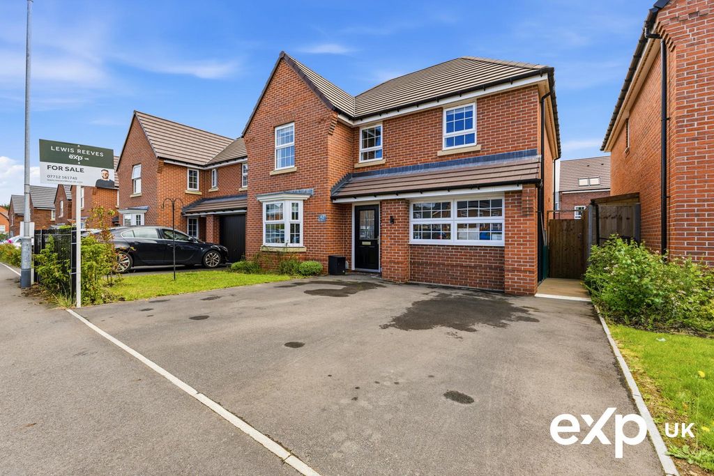 Property photo 1 of 36