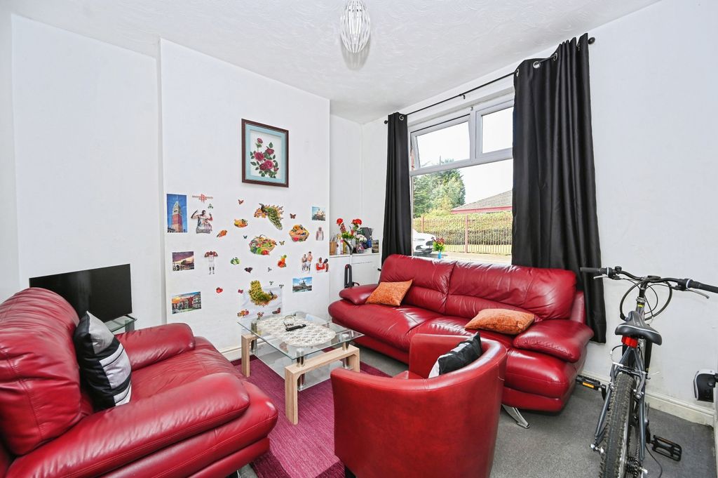 Property photo 2 of 15