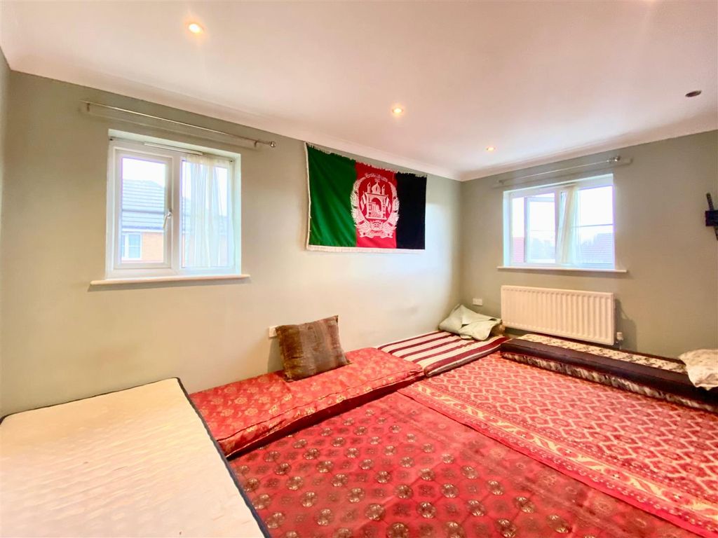 Property photo 1 of 8 Whatsapp Image 2025-09-19 At 13.20.30_6454E5F0.Jpg