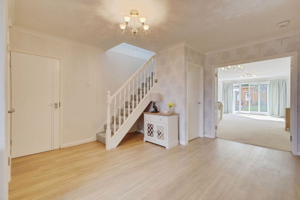 Property photo 2 of 44