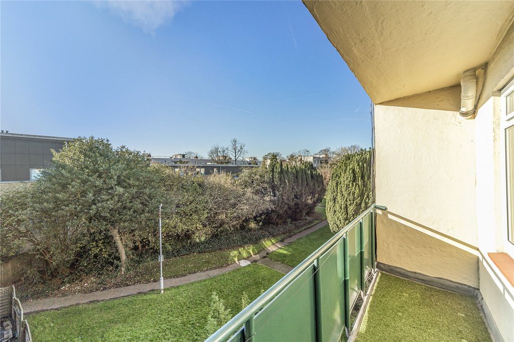 Property photo 2 of 9 Picture No. 03