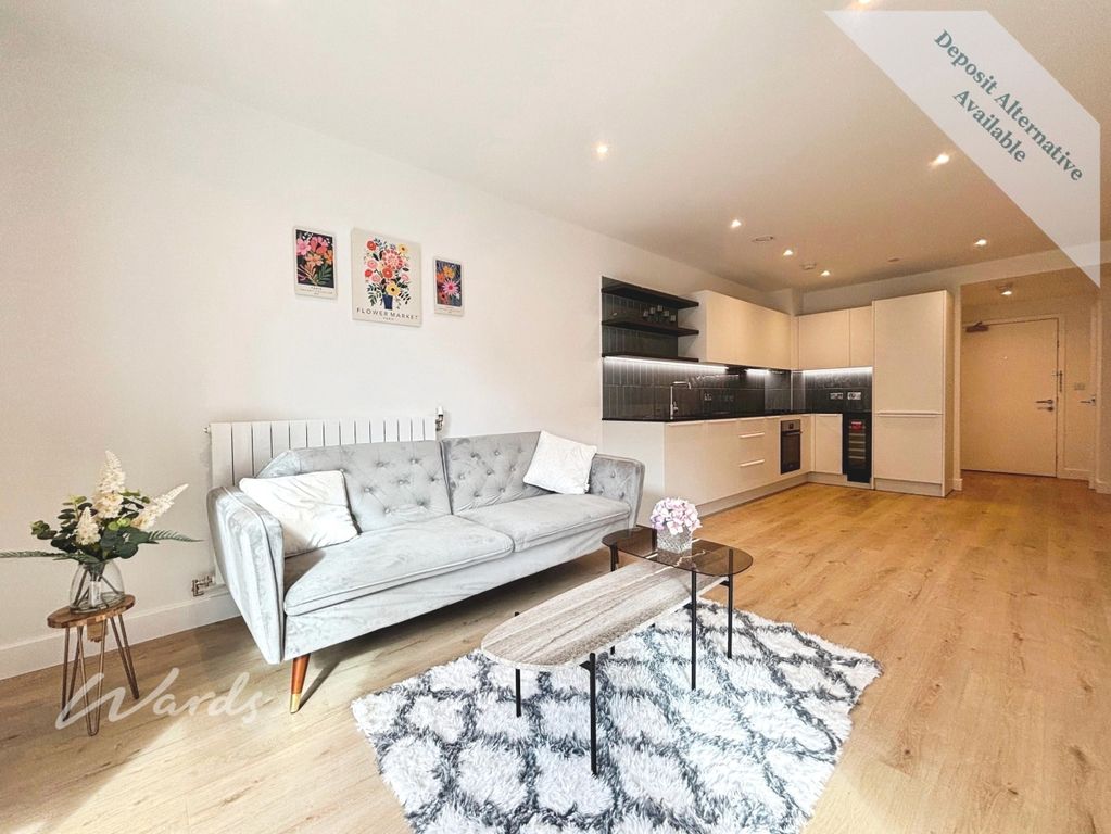 Property photo 3 of 12 Lounge Area