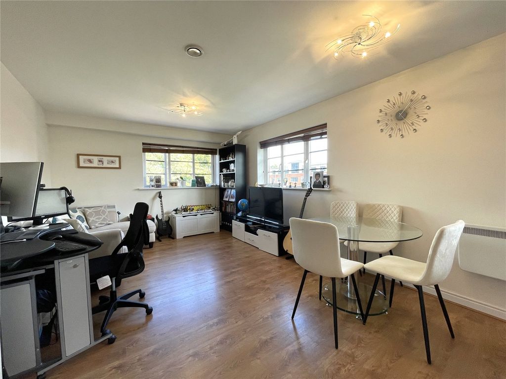 Property photo 2 of 10 Picture No. 09