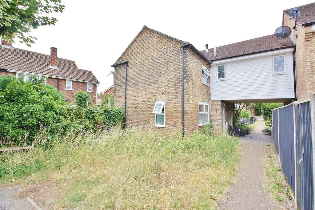 Property photo 2 of 6