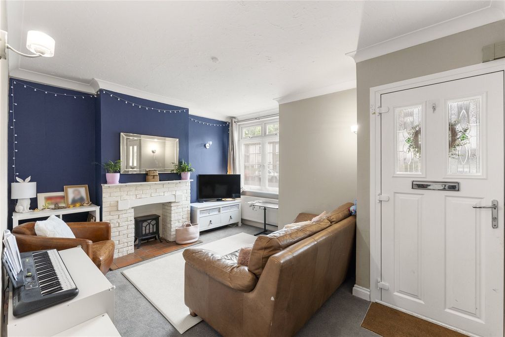 Property photo 3 of 13 Reception