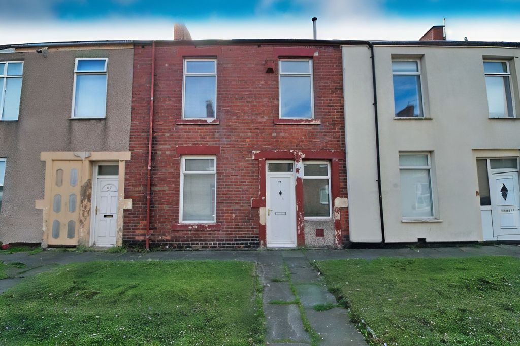 Property photo 1 of 12